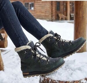 Sorel Sneakchic Alpine Shearling Boots Lace Up Gray Size 7.5